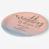 空結婚の夕日の下の海の向こうにある ペーパープレート (アングル)