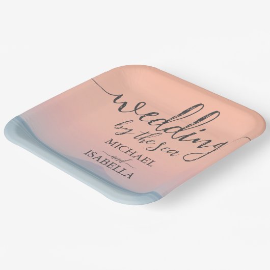 空結婚の夕日の下の海の向こうにある ペーパープレート (傾斜あり)