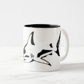 空腹な鮫-常に ツートーンマグカップ (正面右)