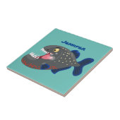 空腹のおもしろいピラニア漫画イラストレーション タイル (側面)