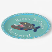 空腹のおもしろいピラニア漫画イラストレーション ペーパープレート (アングル)