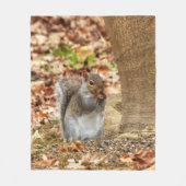 空腹リス フリースブランケット (正面)