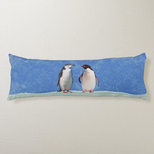 空色のペンギンのカップル ボディピロー (正面)