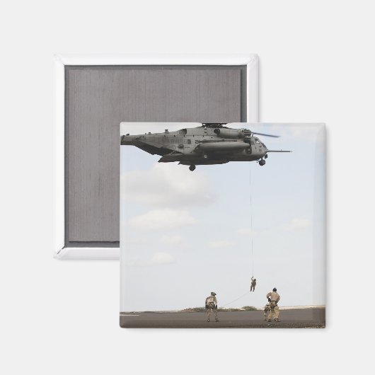 空軍の分隊が戦闘インサートを行う マグネット (正面/裏面)