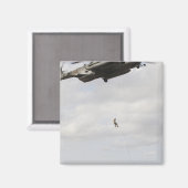空軍の分隊戦闘機が戦闘用インサートを実施2 マグネット (正面/裏面)