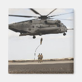 空軍の分隊戦闘機が戦闘用インサート3を実施 マグネット (正面)