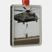 空軍の分隊戦闘機が戦闘用インサート3を実施 メタルオーナメント (右)