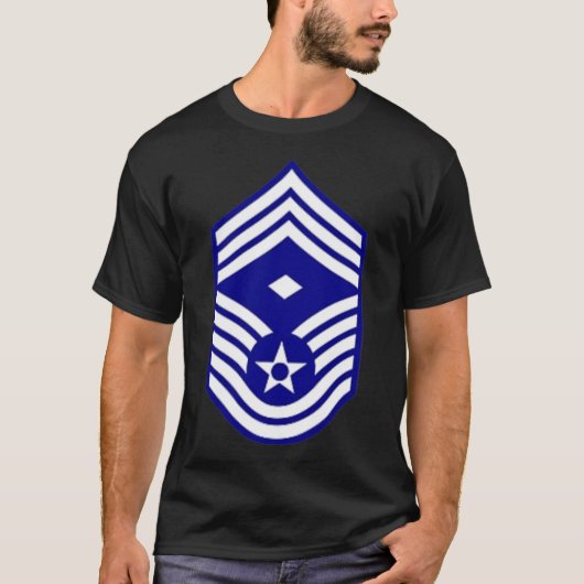 空軍最高曹長軍隊退役軍人T Tシャツ (正面)