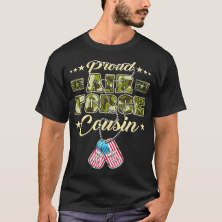 空軍誇りを持った従兄弟迷彩柄米国国旗の犬タグミリット Tシャツ