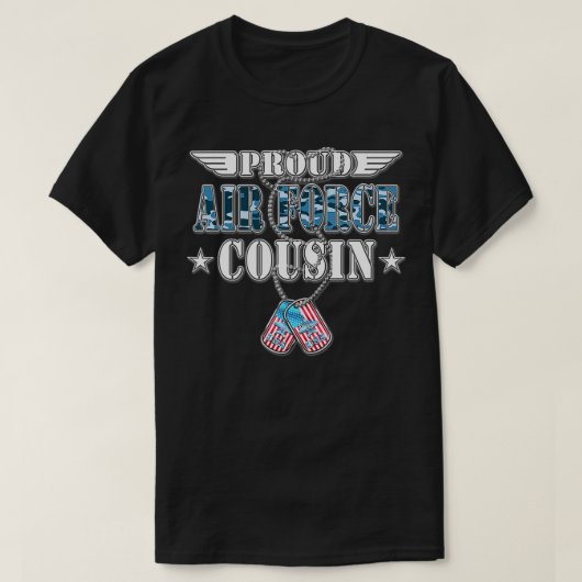 空軍誇りを持った従姉妹アメリカ国旗の犬タグウィングミリット Tシャツ (デザイン正面)