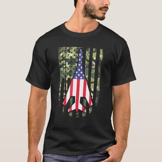 空軍B 1超音速爆撃機ジェットアメリカン国旗 Tシャツ (正面)