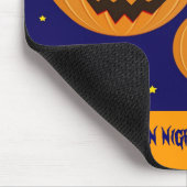 空飛ぶハロウィンのカボチャ マウスパッド (コーナー)