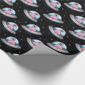 空飛ぶ円盤パターンのおもしろいのピンクのエイリアン ラッピングペーパー (角)
