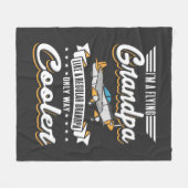 空飛ぶ航空の祖父、私よりかっこいいやつ フリースブランケット (正面(横))