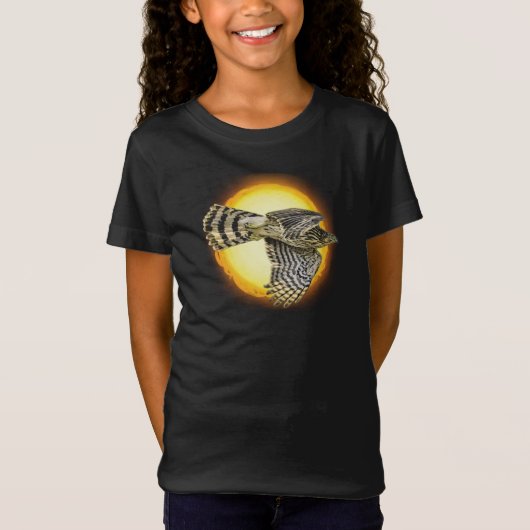 空飛ぶ鷹の炎 Tシャツ (正面)