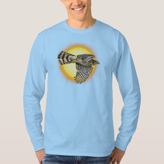 空飛ぶ鷹の炎 Tシャツ (正面)