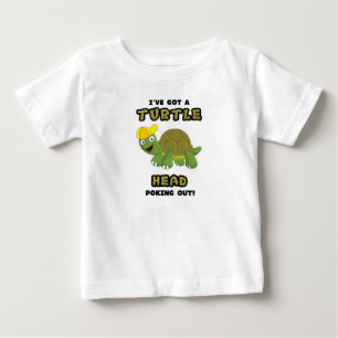 突くカメの頭部 ベビーTシャツ