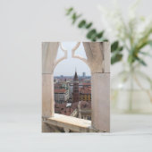 窓から世界葉書 – （ミラノドゥオモから） ポストカード (スタンド正面)