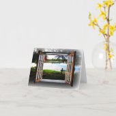 窓から中を見る カード (黄色い花)