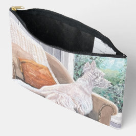 窓から外を見るウェスティン アクセサリーポーチ