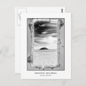 窓から砂漠の風景を見たポストカード ポストカード (正面/裏面)