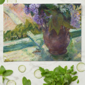 窓の中のメアリーカッサットライラック キッチンタオル (折り畳み)