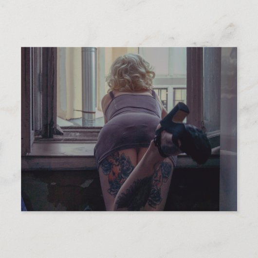 窓の中の少女 ポストカード (正面)