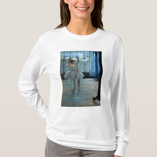 窓の前のエドガー・ドガ|のダンサー Tシャツ (正面)
