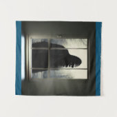 窓の外にビッグフット！ タペストリー (正面(横))