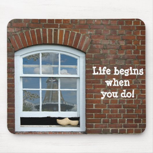 窓の木靴 マウスパッド (正面)