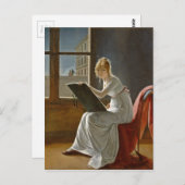 窓の横の若い女性スケッチ ポストカード (正面/裏面)