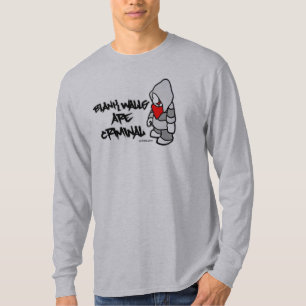 窓も扉もない壁は刑事です Tシャツ