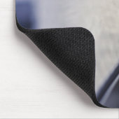 窓を見ている子ネコ マウスパッド (コーナー)