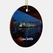 窓を通したフェリー セラミックオーナメント (右)