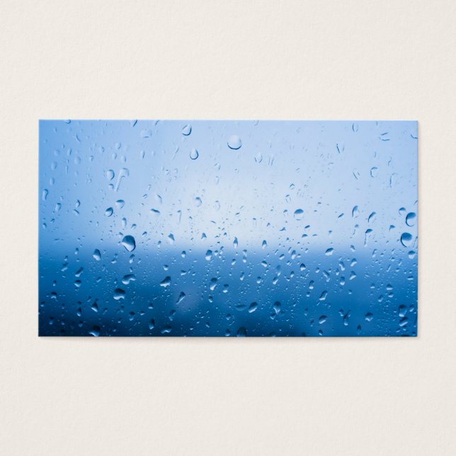 窓ガラスに雨が降る (正面)