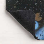 窓ガラスに雨が降る マウスパッド (コーナー)