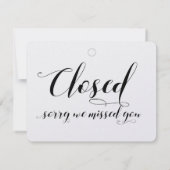 窓ガラスのドアぶら下がったの開いた閉じた看板を保存 (裏面)