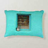 窓付き灰色鋼製ティール(緑がかった色)絵を描 アクセントクッション (裏面)