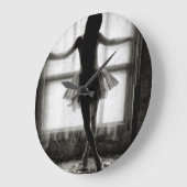 窓辺の踊る影 ラージ壁時計 (傾斜)