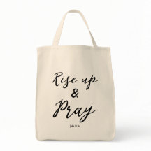 立ち上がってクリスチャン祈である