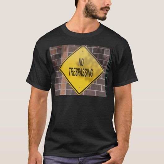 立ち入り禁止 Tシャツ (正面)