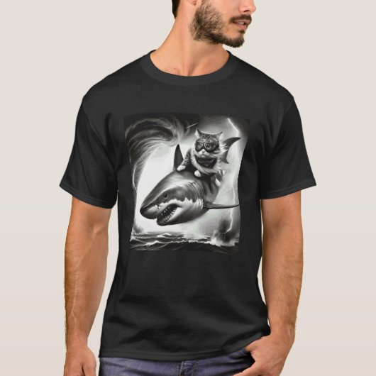 竜巻の中でサメに乗る猫の面白いミーム Tシャツ (正面)
