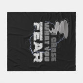 竜巻チェイサーを恐れるものを追う フリースブランケット (正面(横))