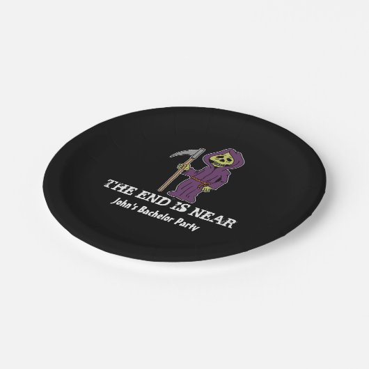 端は死神のバチュラーパーティのプレートの近くにあります ペーパープレート (アングル)