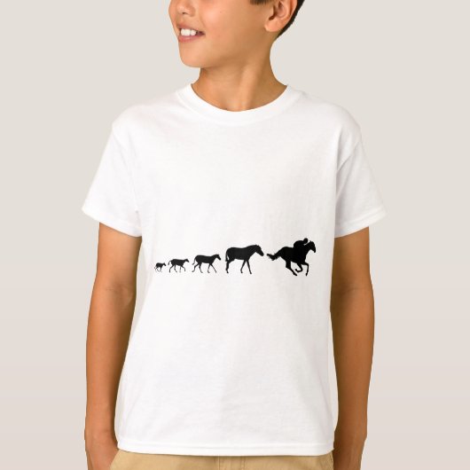 競走馬の進化 Tシャツ (正面)