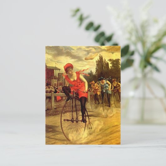 競輪を競争させる女性ヴィンテージのバイク ポストカード (スタンド正面)