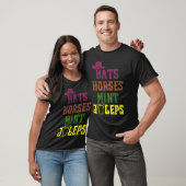 競馬の帽子 馬とミントジュレップ デルビーの楽しみ Tシャツ (ユニセックス)