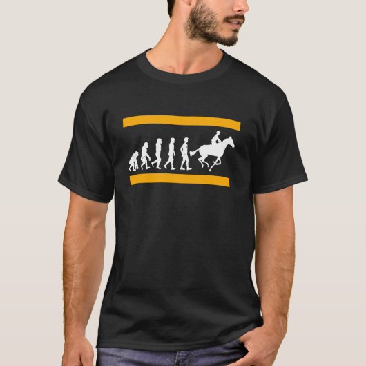 競馬の栄光に終わる人類の進化 Tシャツ (正面)