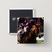 競馬の正方形Pin 缶バッジ (正面&裏面)