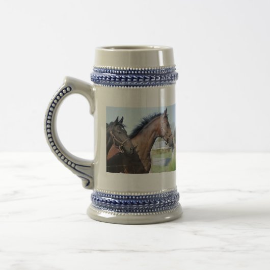競馬フィニッシュライン ビールジョッキ (左)